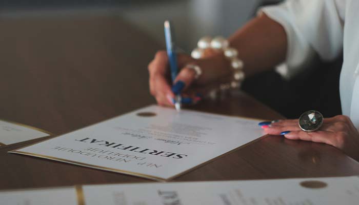 Apostille Kunci Penting Agar Dokumenmu Diakui di Seluruh Dunia